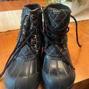 Girls authentic Sperry boots